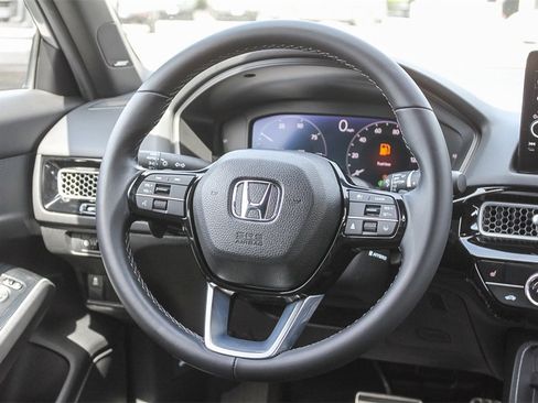 Used 2025 Honda Civic Sport image 19