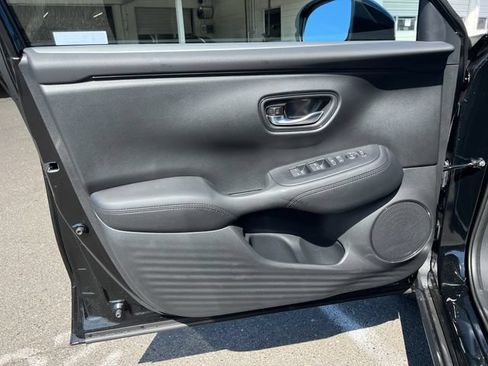 New 2027 Honda HR-V LX image 17