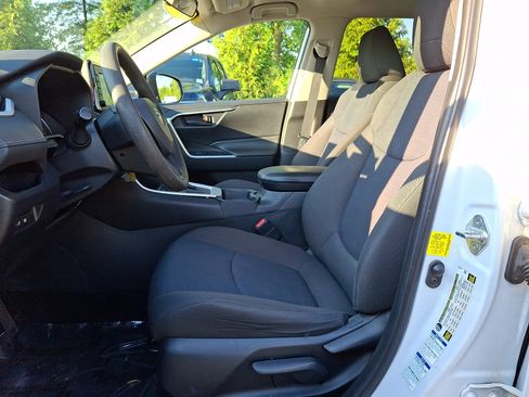 Used 2019 Toyota RAV4 LE w/ All Weather Liner Package AWD/4WD image 14