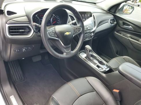 Certified 2022 Chevrolet Equinox Premier FWD image 19