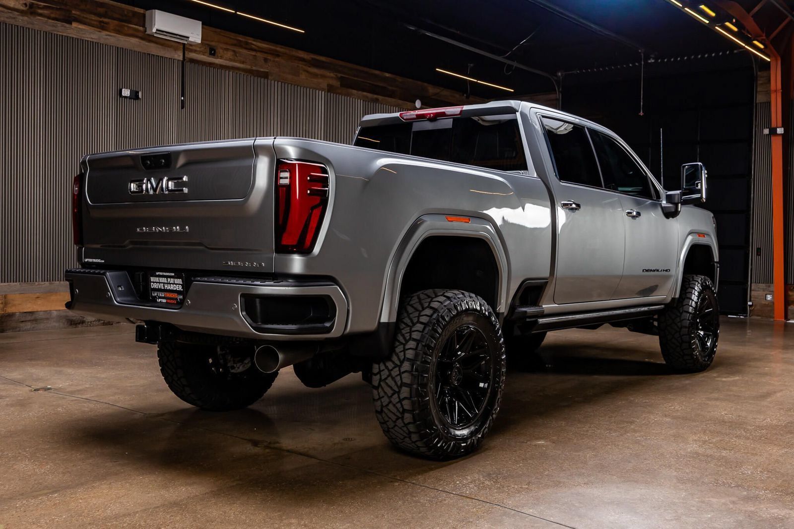 Used 2026 GMC Sierra 2500 Denali Ultimate AWD/4WD image 10