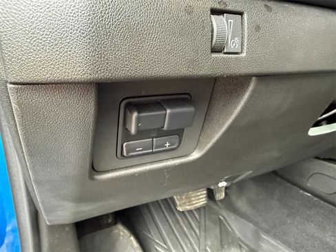 Used 2024 Chevrolet Colorado Z71 w/ Z71 Convenience Package 2 image 15