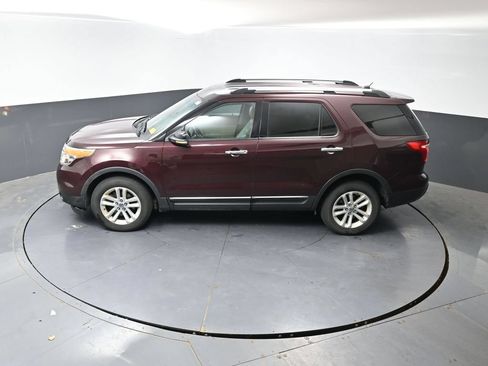 Used 2011 Ford Explorer XLT w/ 202A Rapid Spec Order Code AWD/4WD image 18