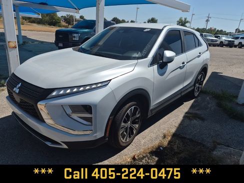 Used 2022 Mitsubishi Eclipse Cross SE FWD image 3