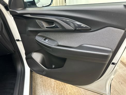 Certified 2023 Chevrolet TrailBlazer LT w/ Convenience Package image 27