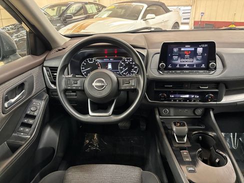 Used 2023 Nissan Rogue SV FWD image 35