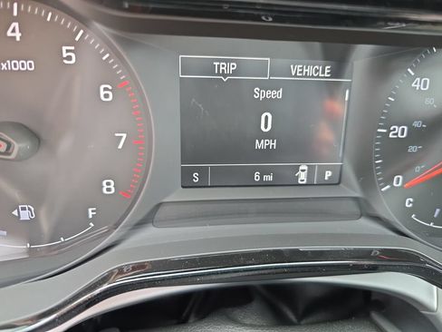 New 2026 Chevrolet Trax LS w/ LS Convenience Package FWD image 13