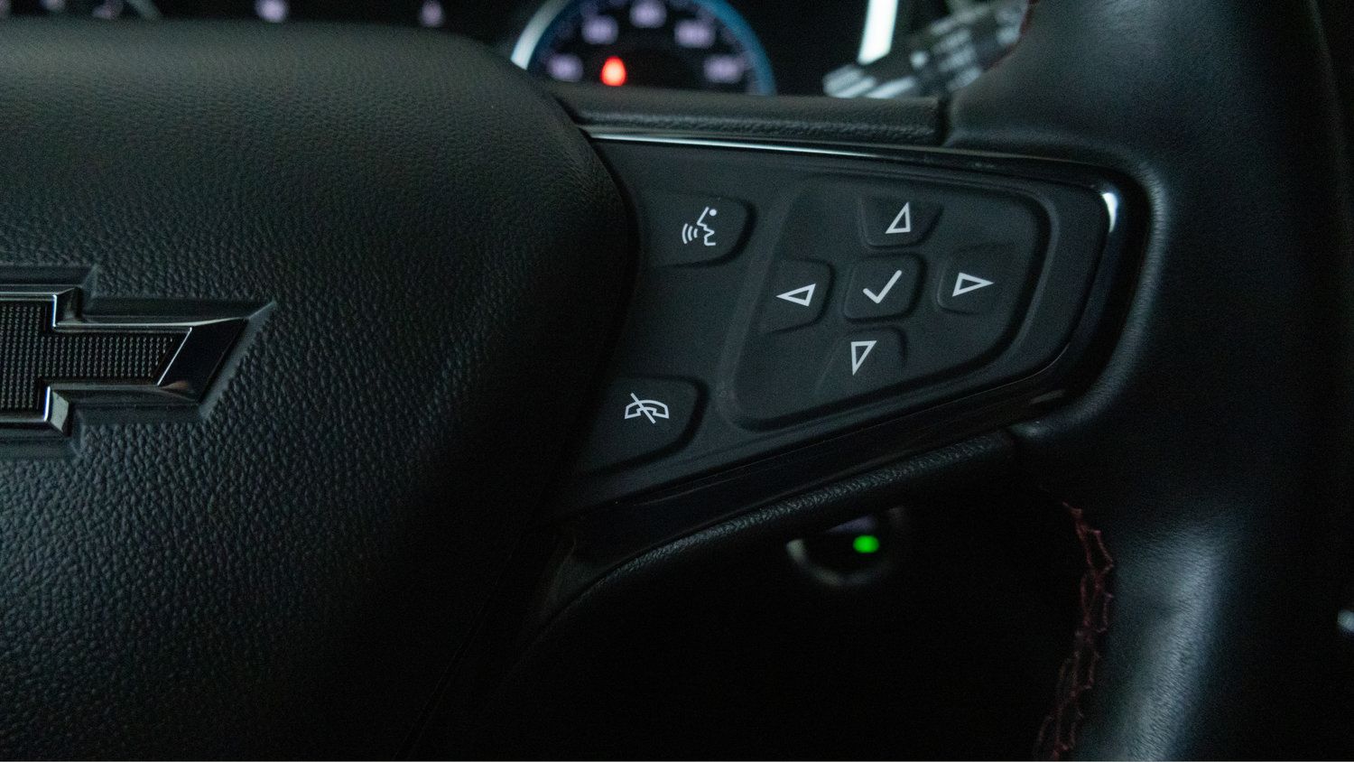 Used 2024 Chevrolet Equinox RS FWD image 19