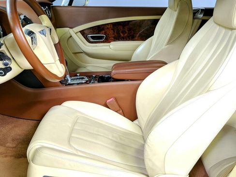 Used 2012 Bentley Continental GT image 28