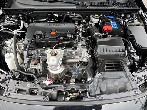 Used 2023 Honda Civic Sport image 11