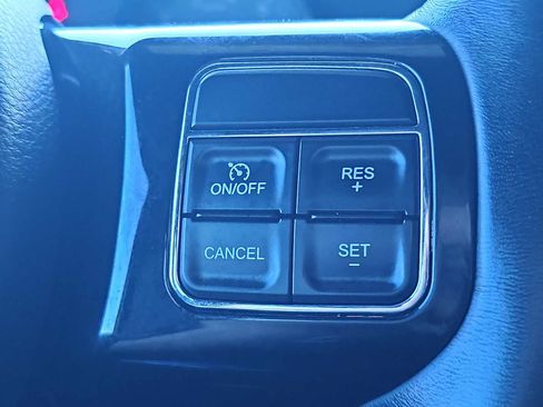 Used 2016 Jeep Wrangler Unlimited Sahara AWD/4WD image 13