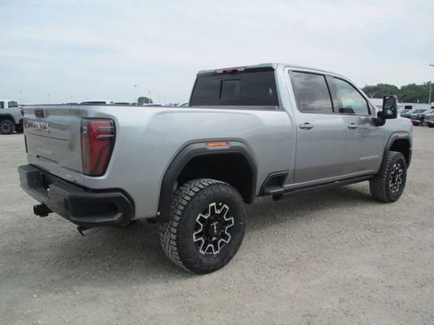 New 2026 GMC Sierra 2500 AT4X AWD/4WD image 4