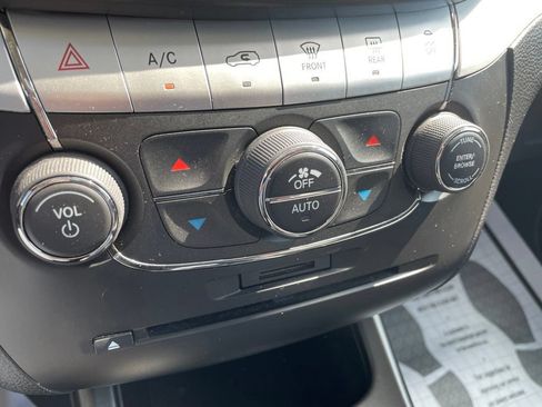 Used 2019 Dodge Journey GT w/ Nav & Sun Group AWD/4WD image 21