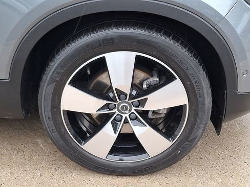 Used 2019 Volvo XC40 T5 Momentum AWD/4WD image 8