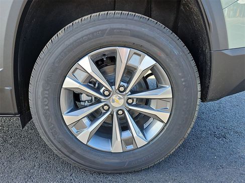 New 2026 Chevrolet Equinox LT image 32