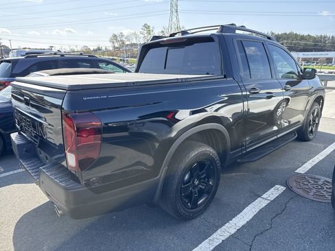 Used 2024 Honda Ridgeline Black Edition image 10