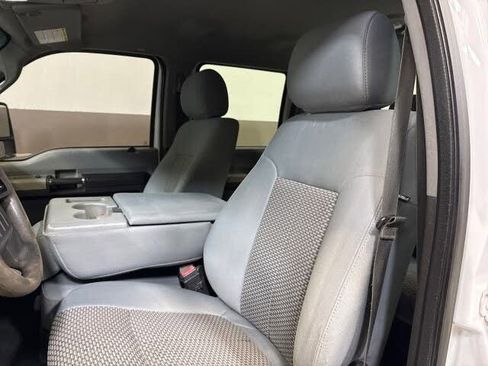 Used 2015 Ford F250 XLT w/ FX4 Off-Road Package AWD/4WD image 16
