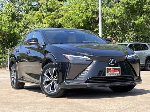 Used 2023 Lexus RZ 450e Premium w/ Accessory Package (Z1) AWD/4WD image 2