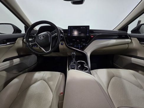Used 2023 Toyota Camry XLE image 14