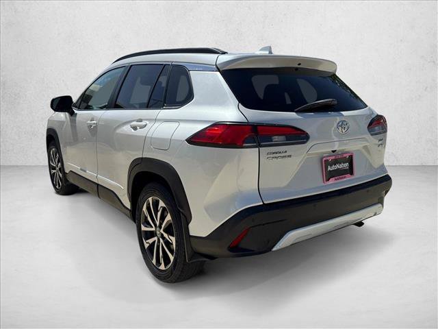 Used 2022 Toyota Corolla Cross XLE w/ Convenience Package AWD/4WD image 8