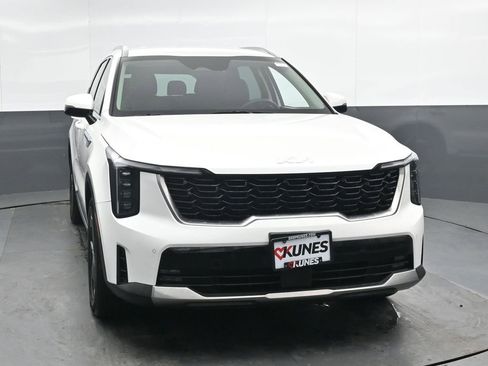 Used 2025 Kia Sorento EX AWD/4WD image 6