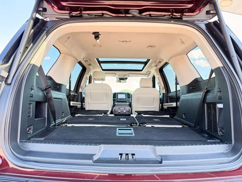 Used 2020 Ford Expedition Platinum image 51