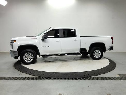 Used 2023 Chevrolet Silverado 2500 LT w/ Convenience Package AWD/4WD image 5