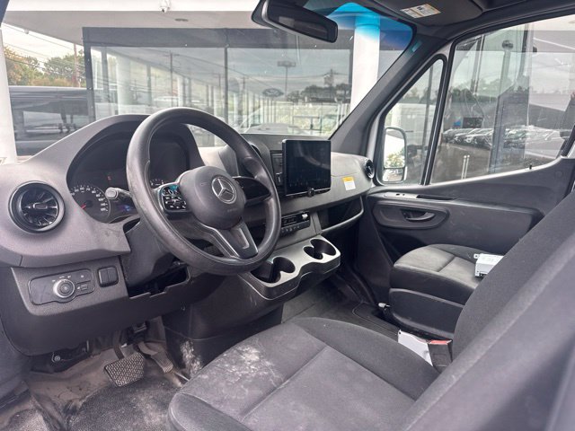 Used 2023 Mercedes-Benz Sprinter 2500 image 6