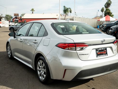 Used 2024 Toyota Corolla LE image 8