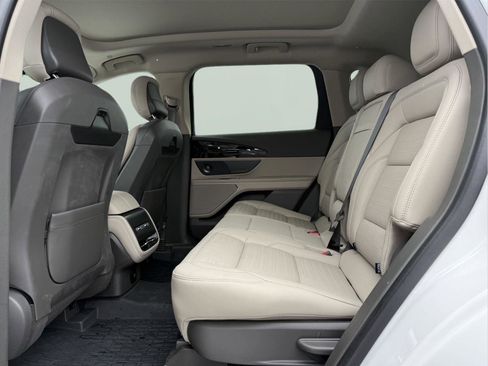 Used 2024 Lincoln Nautilus Reserve w/ Equipment Group 202A image 21