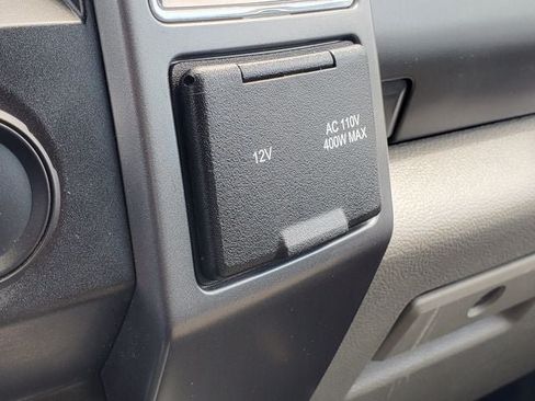 Used 2019 Ford F250 XLT w/ XLT Premium Package AWD/4WD image 18