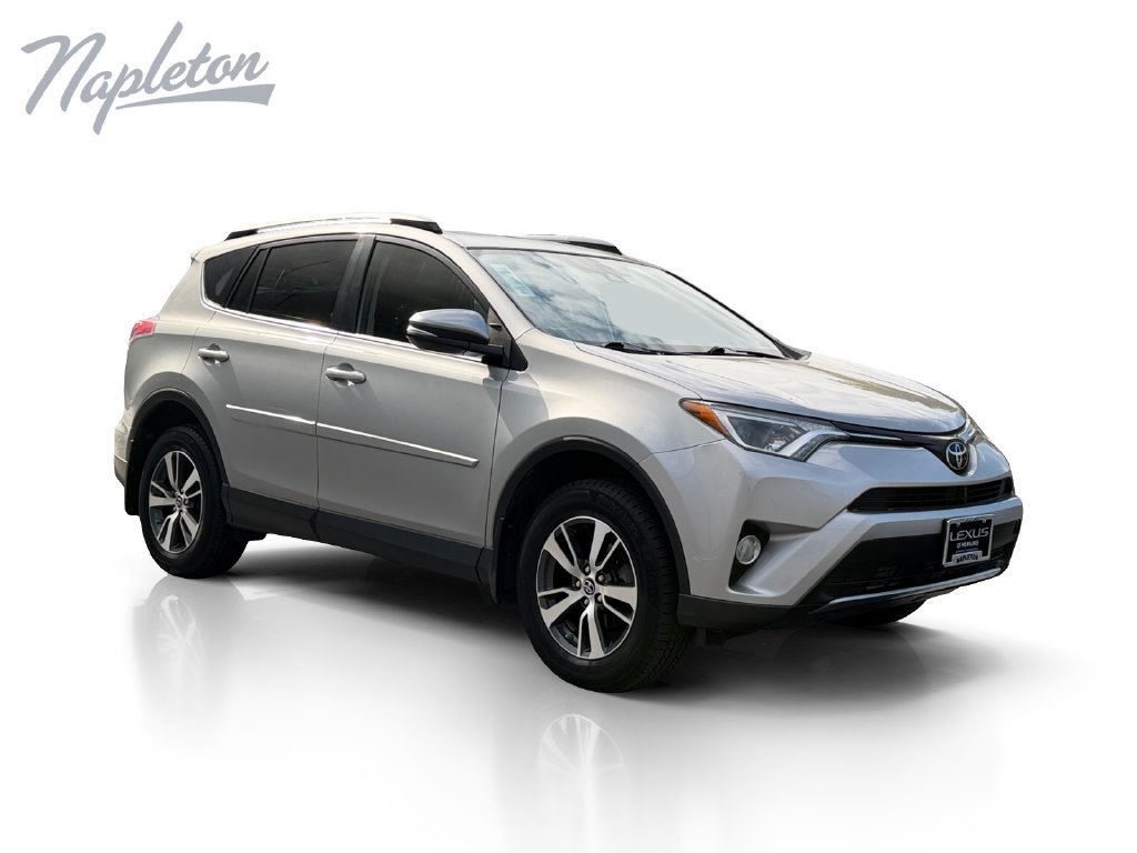 Used 2018 Toyota RAV4 XLE AWD/4WD image 8
