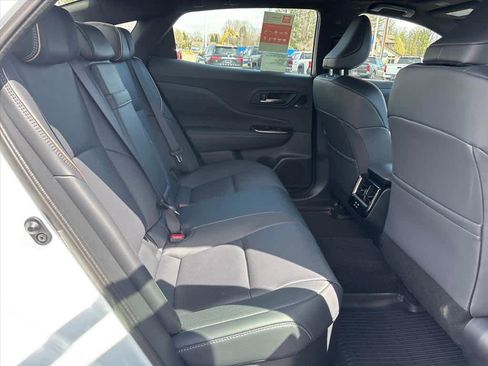 New 2026 Toyota Crown Platinum image 7