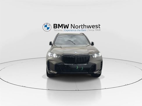 New 2026 BMW X5 xDrive40i w/ M Sport Package AWD/4WD image 7