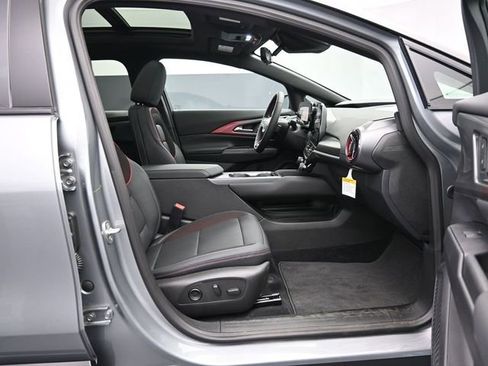 New 2026 Chevrolet Equinox EV RS image 37