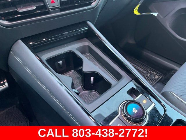 Used 2026 Volkswagen Tiguan SEL R-Line AWD/4WD image 25