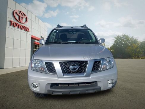 Used 2020 Nissan Frontier PRO-4X w/ Pro-4x Utility Package AWD/4WD image 8
