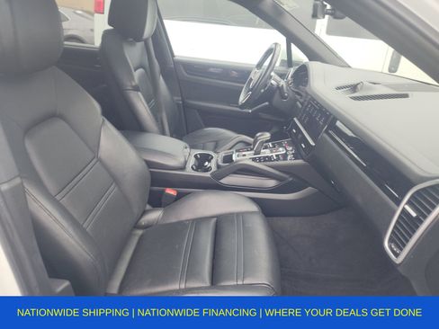 Used 2019 Porsche Cayenne S image 14