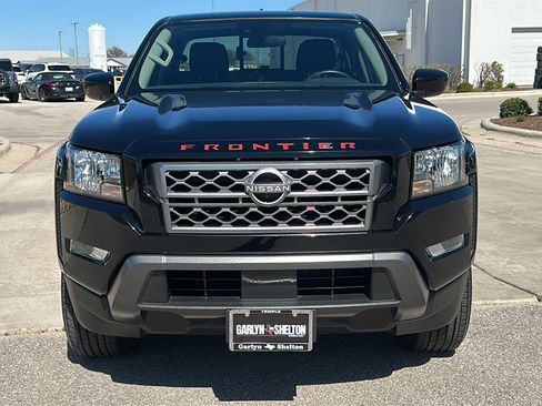Used 2023 Nissan Frontier SV w/ SV Convenience Package image 11