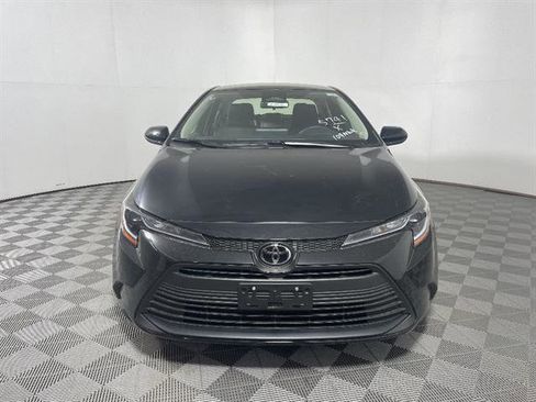 New 2026 Toyota Corolla LE FWD image 2