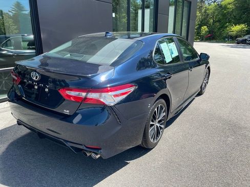 Used 2020 Toyota Camry SE AWD/4WD image 5