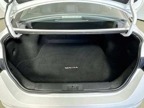 Used 2024 Nissan Sentra SV FWD image 23