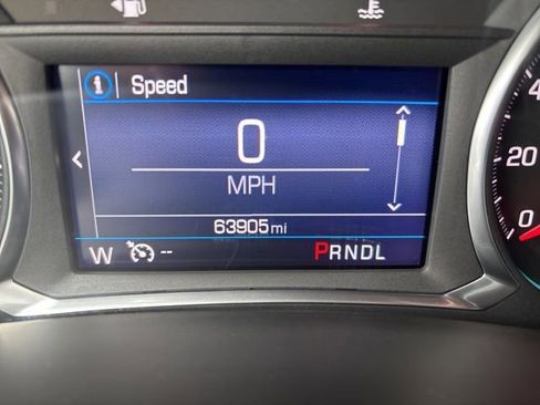 Used 2021 Chevrolet Equinox LT w/ LPO, Cargo Package AWD/4WD image 17
