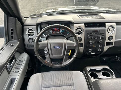Used 2012 Ford F150 XLT w/ XLT Chrome Pkg image 2