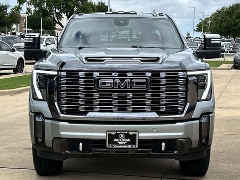 Used 2024 GMC Sierra 2500 Denali Ultimate AWD/4WD image 8