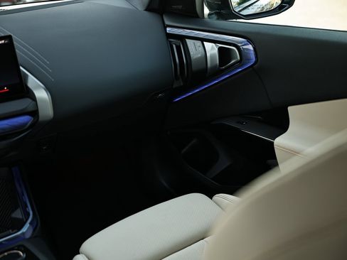 New 2026 BMW X3 xDrive30 w/ Premium Package image 28