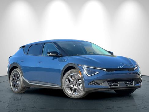 New 2026 Kia EV6 Light AWD/4WD image 2