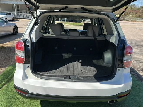 Used 2015 Subaru Forester 2.5i Limited image 12
