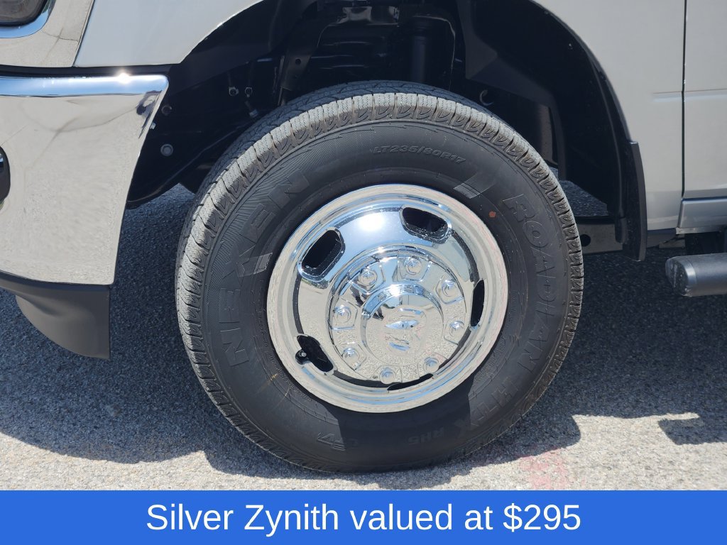 New 2026 RAM 3500 Tradesman AWD/4WD image 9