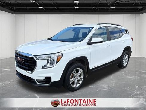 Used 2023 GMC Terrain SLE w/ Driver Convenience Package AWD/4WD image 4
